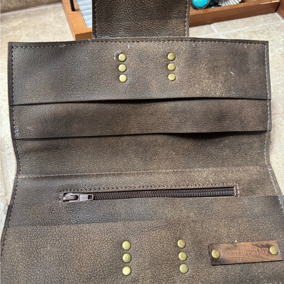 Keep it Gypsy Chic Tan Embossed Clutch with Decorative Accent - Picture 5 of 5